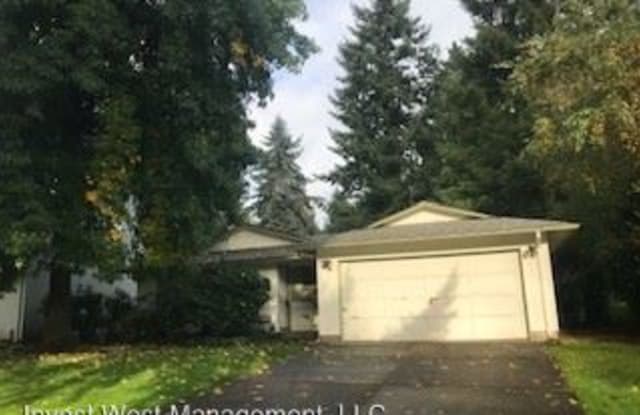 618 PINEBROOK AVENUE - 618 Northeast Pinebrook Avenue, Vancouver, WA 98684
