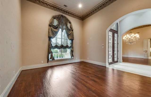 5150 Spanish Oaks Gallery 3
