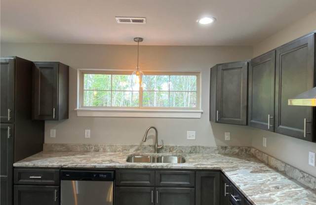 Available 12/15/2025 - 102 Alpine Street, Waynesville, MO 65583