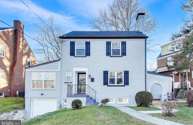 3405 CARPENTER Street SE photos photos