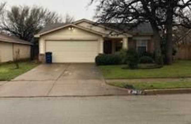 2607 Buck Trail - 2607 Buck Trail, Euless, TX 76039