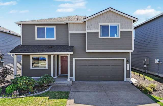 Spacious Yelm Home | A/C, Two Bonus Spaces & Fully Fenced Backyard! photos photos