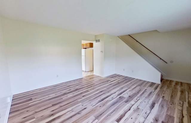 Two Bedroom Townhome with Attached Garage Gallery 3