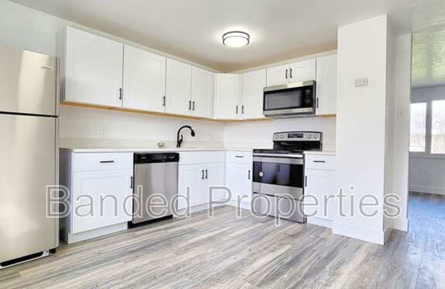 3880 S Manhatten photos photos