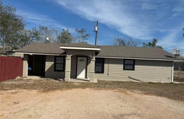 4621 N Jackson Road N photos photos