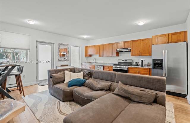 7950 Tatum Waterway Dr photos photos