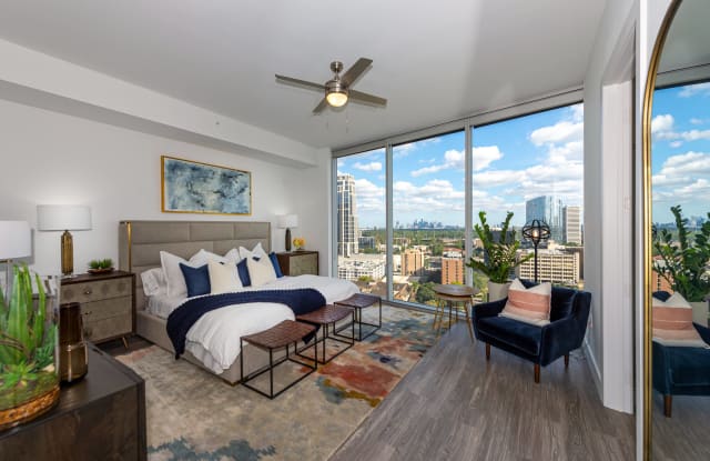Aspire Post Oak Gallery 3
