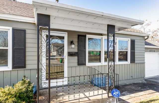4716 Canterbury Gallery 4