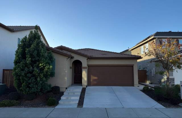 Beautiful Natomas 3 Bed / 2 Bath! - 5213 Ballard Bluff Way, Sacramento, CA 95835