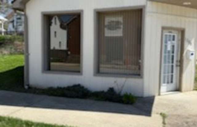 1300 Victoria Avenue photos photos