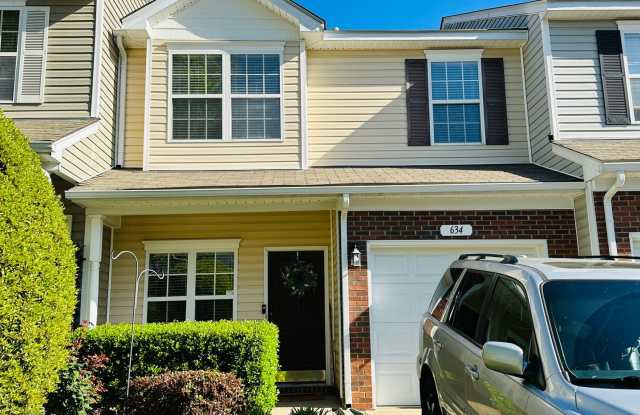 Two bedroom townhome with one car garage photos photos Two bedroom townhome with one car garage photos photos