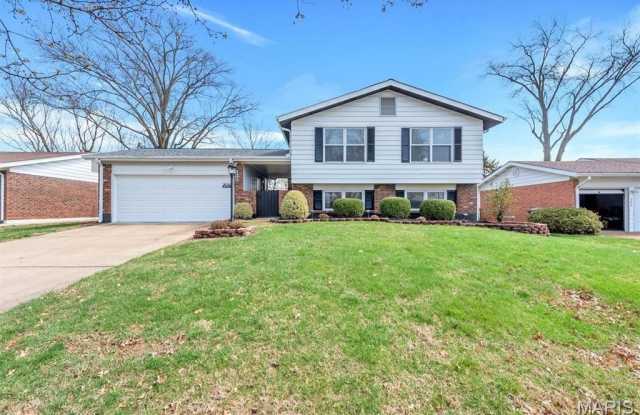 5372 Chatfield Drive photos photos