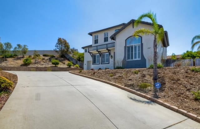 1147 Amelia Place - 1147 Amelia Place, Escondido, CA 92026