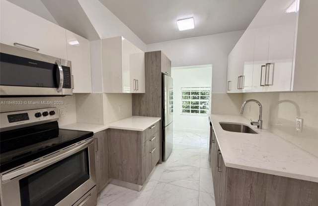 1552 Euclid Ave photos photos