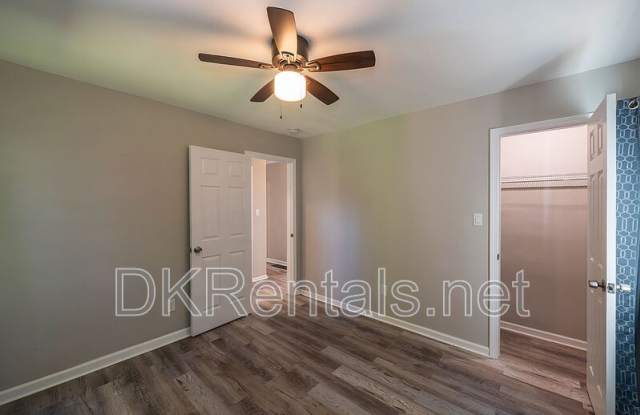 2874 Blount Street photos photos