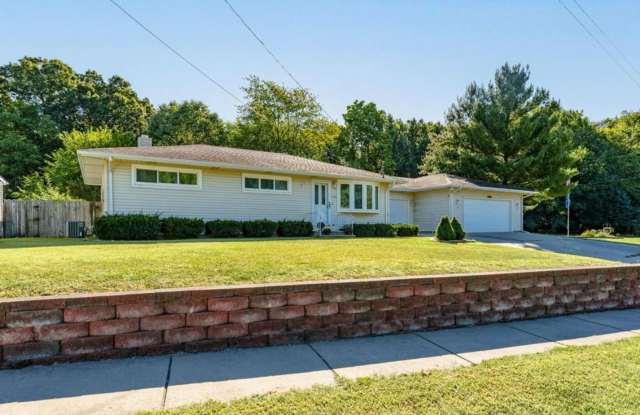 3 Bedroom Home in Portage by West Lake photos photos