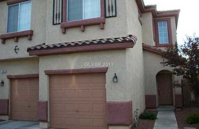 Gorgeous 2 Story, 3 Bedroom 2.5 Bath, Gated photos photos Gorgeous 2 Story, 3 Bedroom 2.5 Bath, Gated photos photos