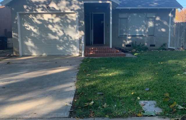 Newly Renovated Home - 1307 Verde Drive, Gustine, CA 95322