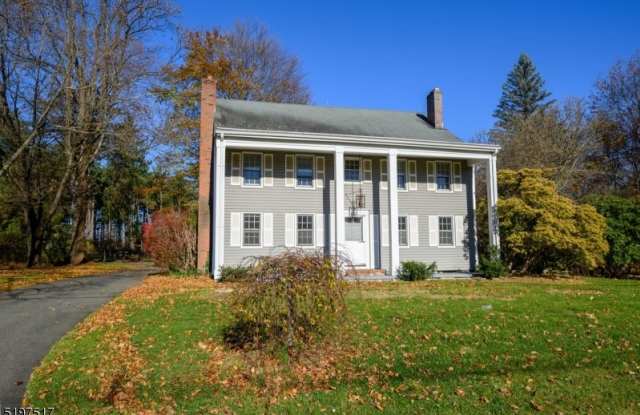 110 Parker Rd Gallery 2