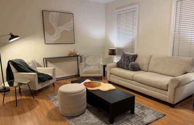 215 W Chestnut Avenue photos photos