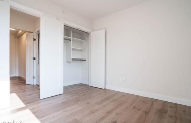 2 Elm Pl Gallery 2