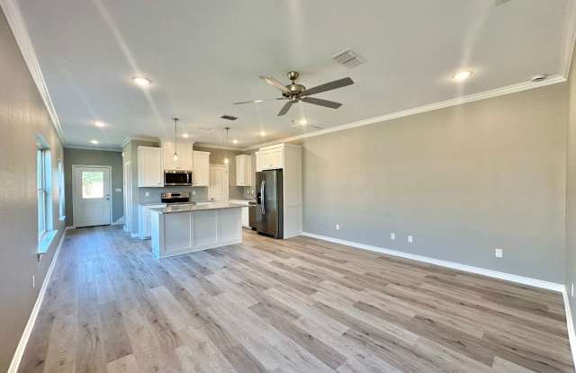 3 Bedroom 2.5 Bathroom Townhomes at Villa Rosa! Gallery 3