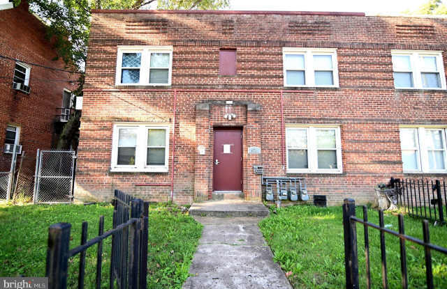 431 MELLON Street SE unit: 2 photos photos