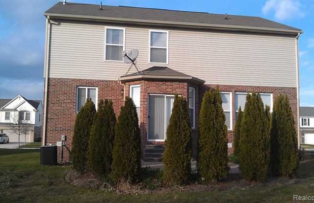14186 Red Pine Dr Gallery 3