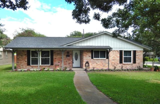 407 S Weatherred Drive - 407 South Weatherred Drive, Richardson, TX 75080