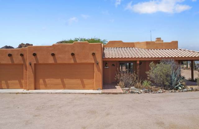 3 bedroom 2 bath on over an acre with mountain views! photos photos