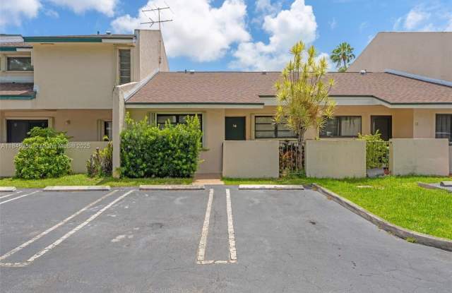 10830 SW 72nd St photos photos