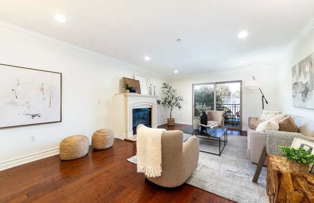 Experience the pinnacle of Westside living in the Brentwood Santa Monica area Gallery 3