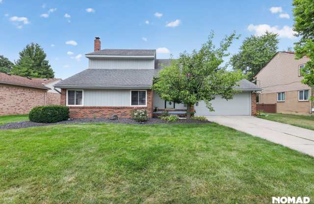 Charming 3BR House in Canton Gallery 3