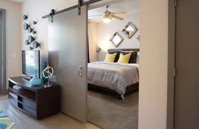 Midtown Commons at Crestview Station Ph II (CLOSED - 7200 Easy Wind Dr, Austin, TX 78757