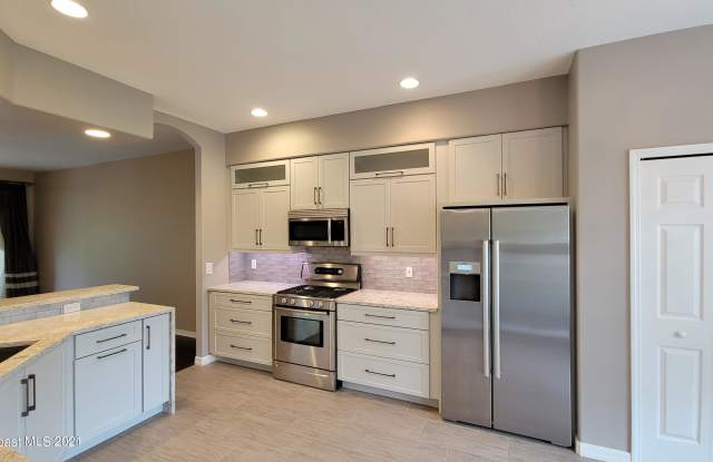 1604 Ficus Point Drive Gallery 3