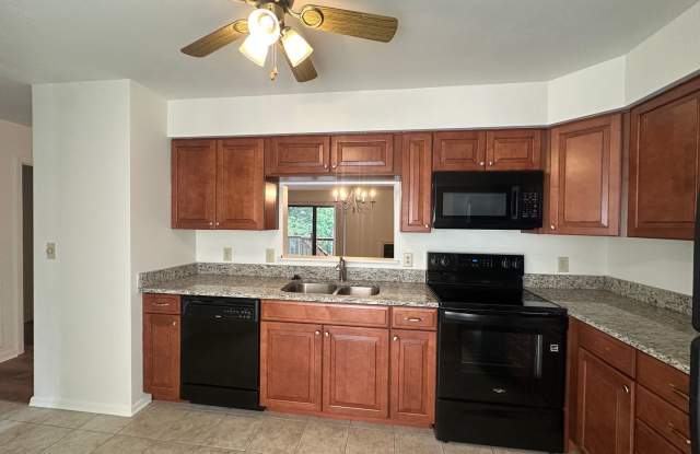 SW County Townhome Gallery 4