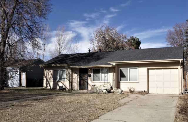 4911 E Bates Avenue Gallery 2