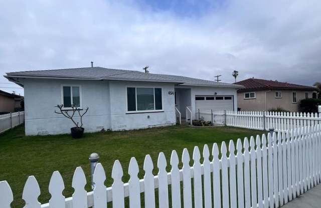 Imperial Beach! Coastal Charm Meets Everyday Convenience – 3BR Home for Rent! photos photos