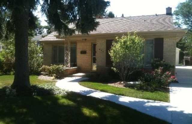 634 Babetta Avenue photos photos