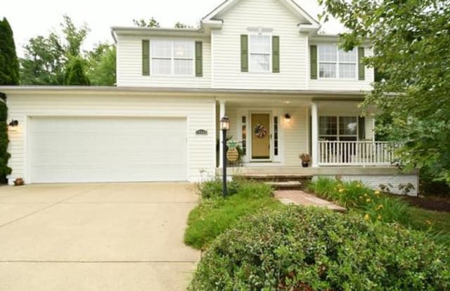 17544 October Glory Loop photos photos
