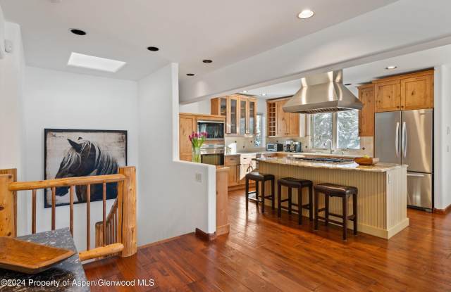 825 Cemetery Lane unit: 2 photos photos 825 Cemetery Lane unit: 2 photos photos