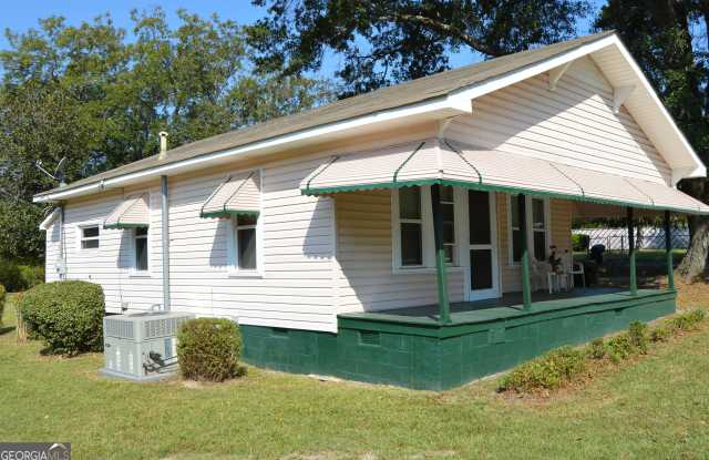 814 Senoia Gallery 2