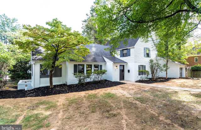4215 VACATION LANE Gallery 3