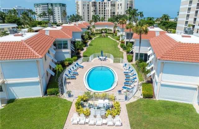 3070 Gulf Shore Blvd N unit: 103 photos photos