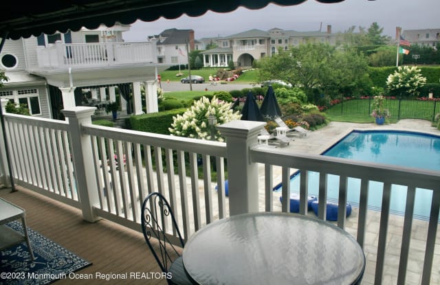 18 1/2 Tuttle Avenue - 18 Tuttle Avenue, Spring Lake, NJ 07762