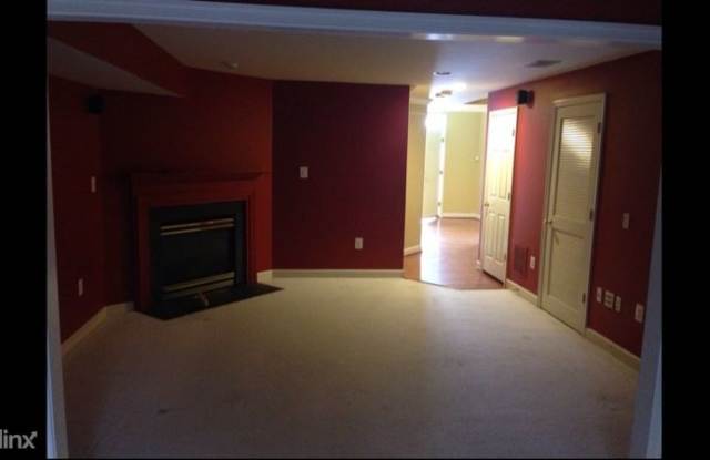 4240 Lower Park Dr Gallery 2