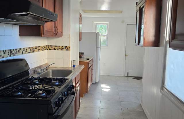 552 South 11th Street photos photos