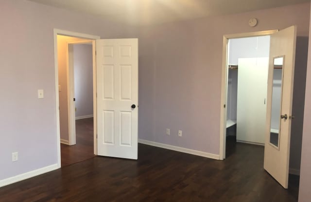 7626 Wedgewood Court N - 1 Gallery 3