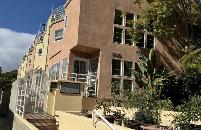 1019 Grant Street - 1019 Grant Street, Santa Monica, CA 90405