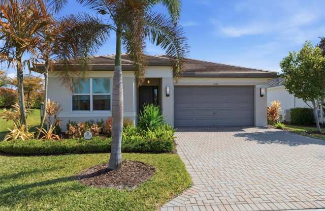 11717 SW Silver Creek Avenue photos photos